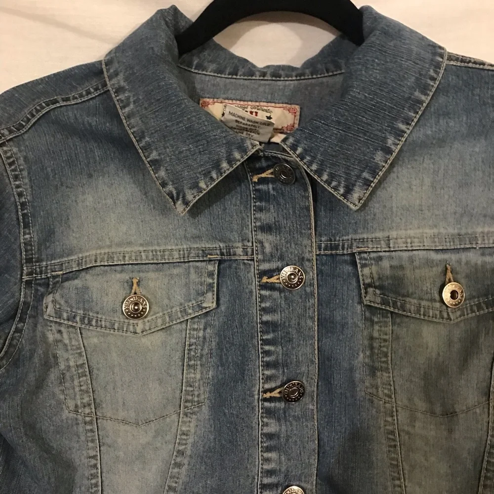 YMI Short Denim Jean Jacket with Cross Size Medium - Picture 3 of 6